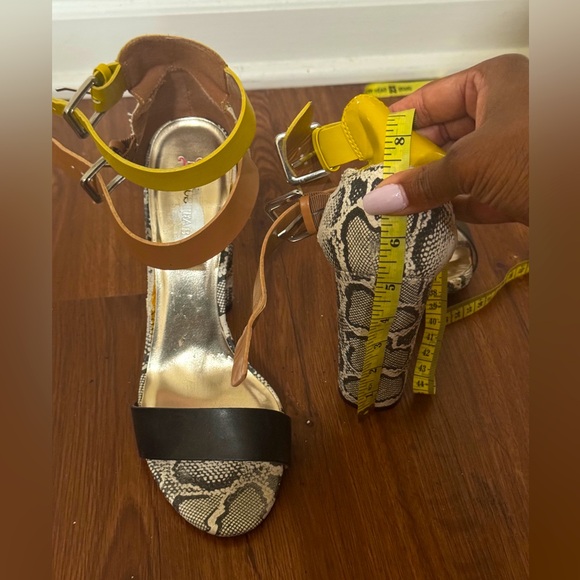 Fun and Flirty Snakeprint Color Block Heels - Picture 6 of 6